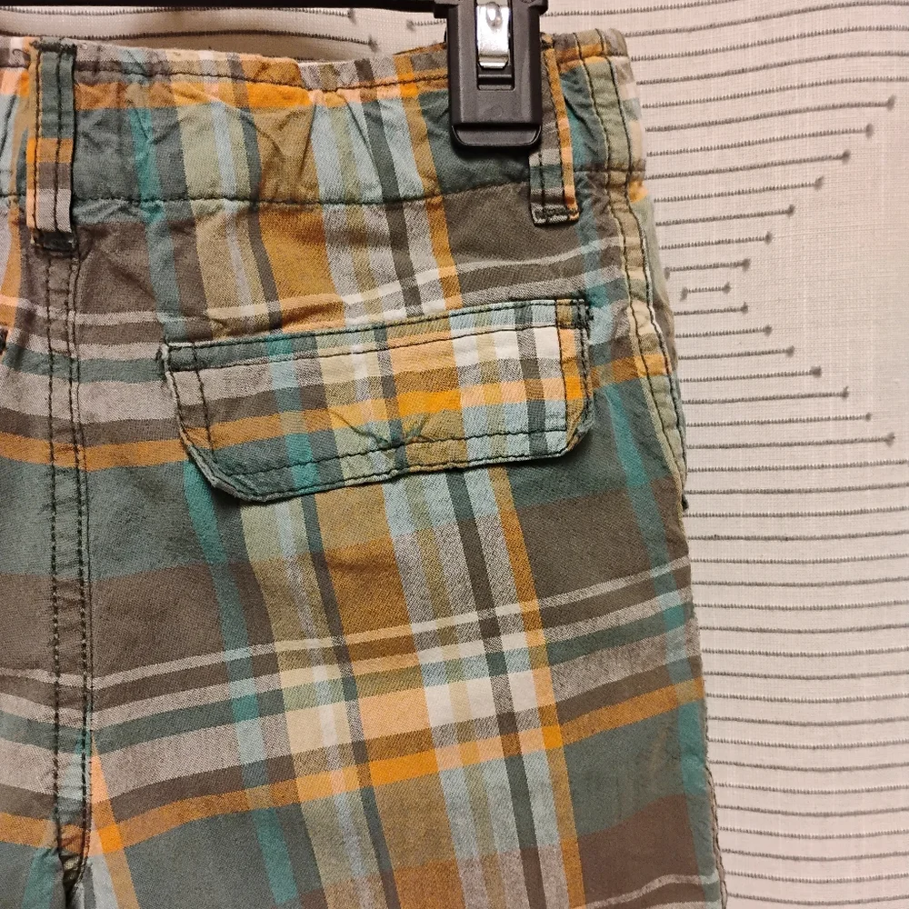 Gymboree Plaid Boys Shorts in Green and Orange Size 6